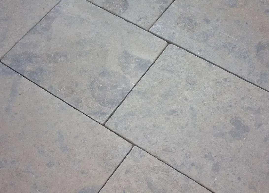 Zola Gris Beauregard